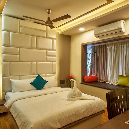 Tranquil La Casa Hotel Pune Exterior photo